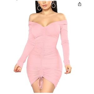 Light pink bodycon dress with rib ruched front